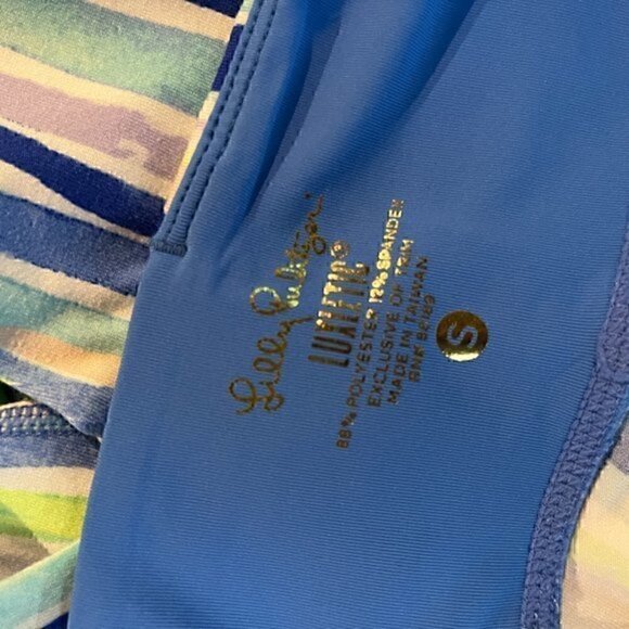 Lilly Pulitzer Luxletic Shore Perfections Weekender Crop Leggings - Picture 4 of 5